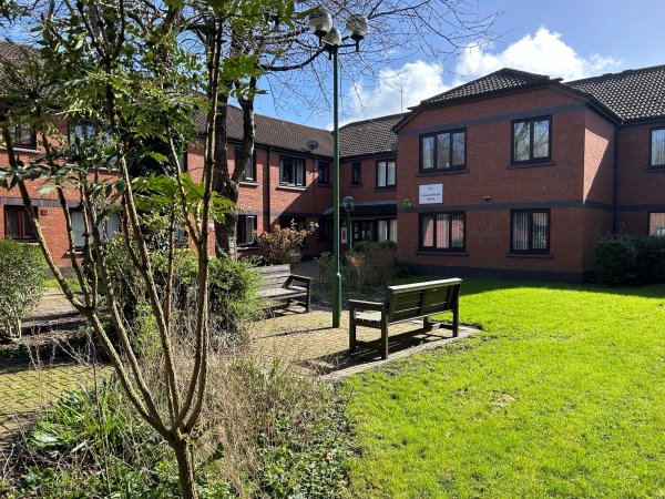 Scheme Frontage and communal garden space